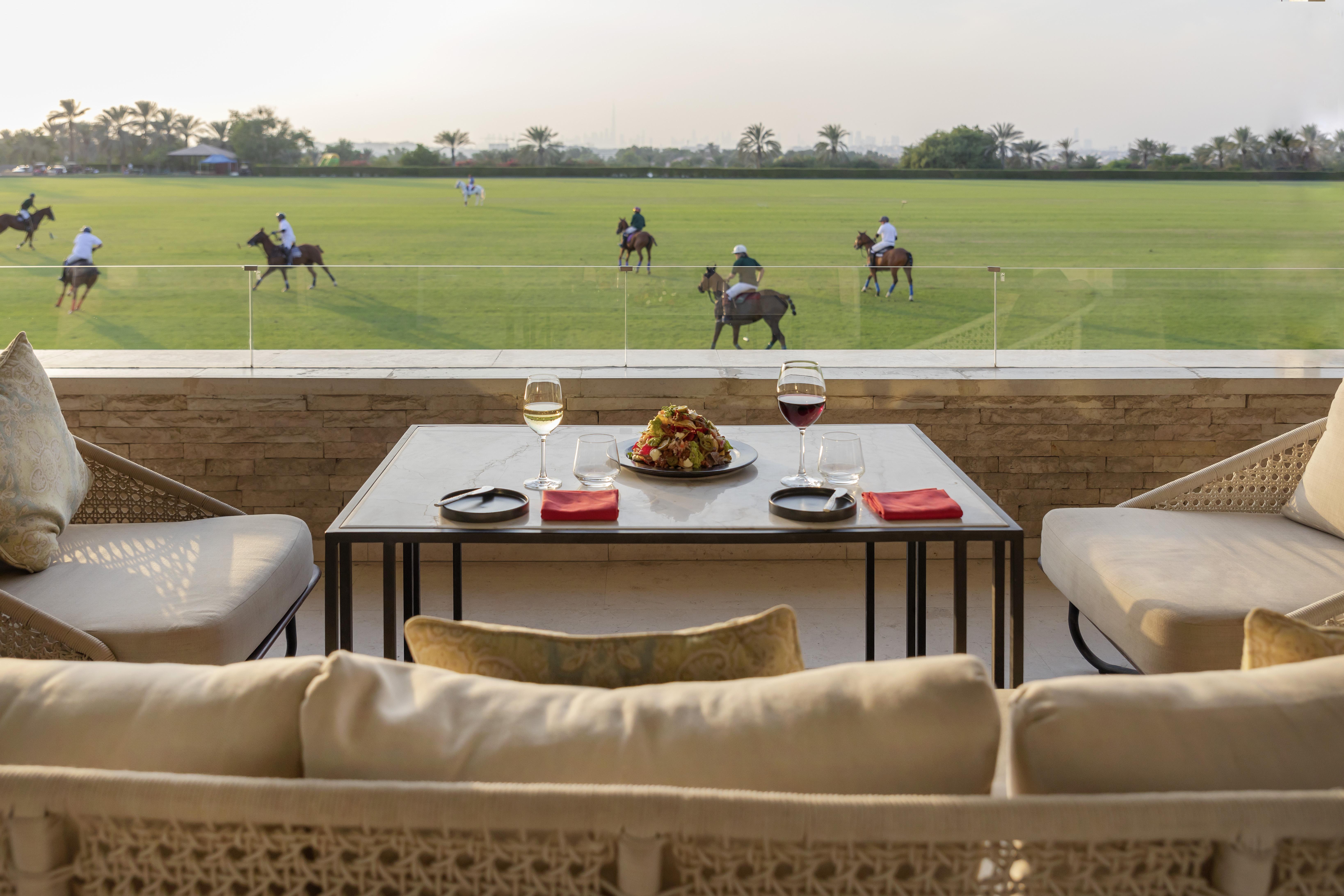 Melia Desert Palm Member Of Melia Collection Dubai Luaran gambar The Polo Lounge at the Oberoi Mumbai